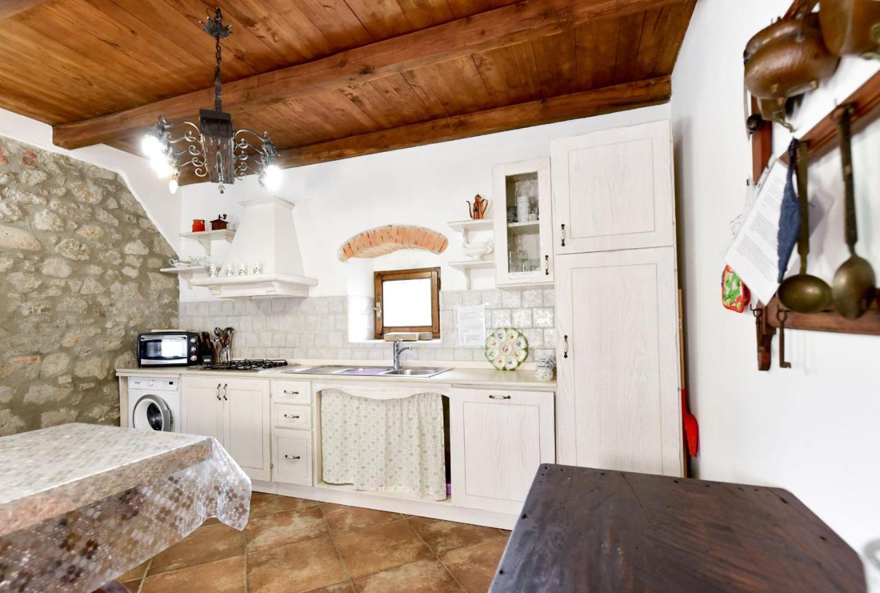 Agriturismo Castello Delle Fornaci - Private Jacuzzi 아르치도소 외부 사진